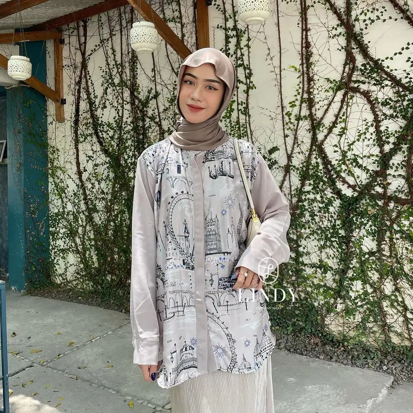 LINDY Brielle Pattern Shirt - Kemeja Panjang Adem Jatuh Motif Paris Outfit Kerja Formal Casual