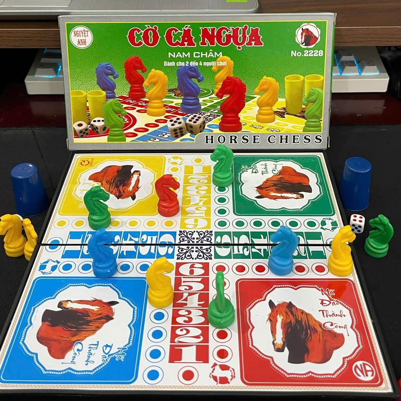 Cờ cá ngựa nam châm mini siêu tiện lợi mã số 2228 kích thước 20,5cm