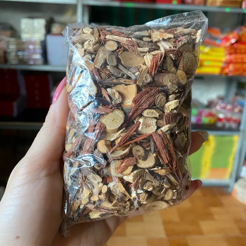Gói Ngũ vị hương tẩy uế, xông nhà cửa, lau ban thờ  (gồm trầm hương, hoa hồi, thảo quả, quế, vang) 1