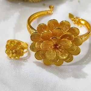 set gelang sama cincin bunga kendari mini Perempuan Gold Asesoris Emas Wanita