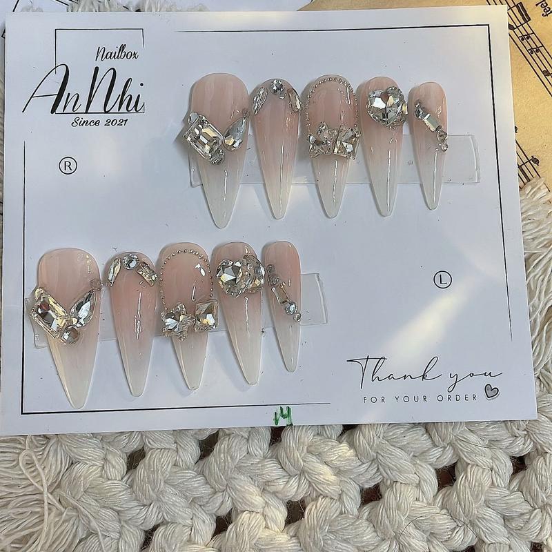 Mã AN06 nailbox thiết kế sơn gel ombre thạch hồng kết hợp thạch gạo đính đá siêu sáng
