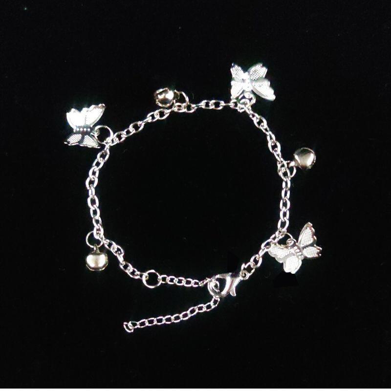 Product Introduction of Vòng Tay Chuông, Phong Cách Instagram, Dành Cho Nữ, Phong Cách Hàn Quốc, Thiết Kế Đơn Giản Và Cá Nhân Hóa, Thích Hợp Cho Học Sinh Và Bạn Thân, Vòng Tay Cặp Đôi, Thiết Kế Phổ Biến Trên Mạng, Thích Hợp Cho Mùa Đông, Thiết Kế Mơ Hồ Lô vòng  tay  garnet 4