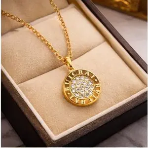 Kalung Liontin Lingkaran Kristal Klasik Aksen Huruf Elegan Berkilau