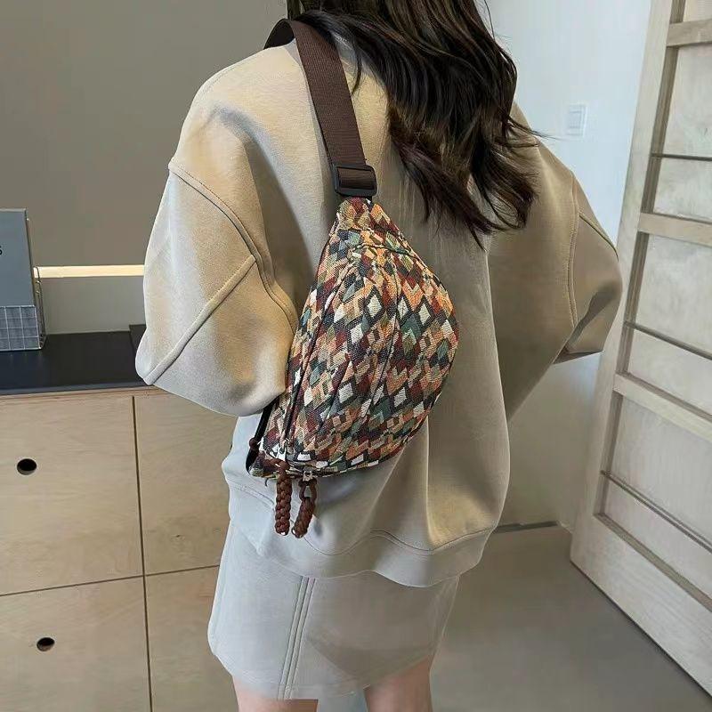 Túi Đeo Ngực, Phong Cách Dân Tộc Cổ Điển Đi Bộ Và Chạy Bộ, Thích Hợp Cho Nữ, Hàng Mới Về 2024, Độc Đáo Cao Cấp Túi Đeo Chéo Đựng Điện Thoại Di Động Túi Đeo Hông Bag 3
