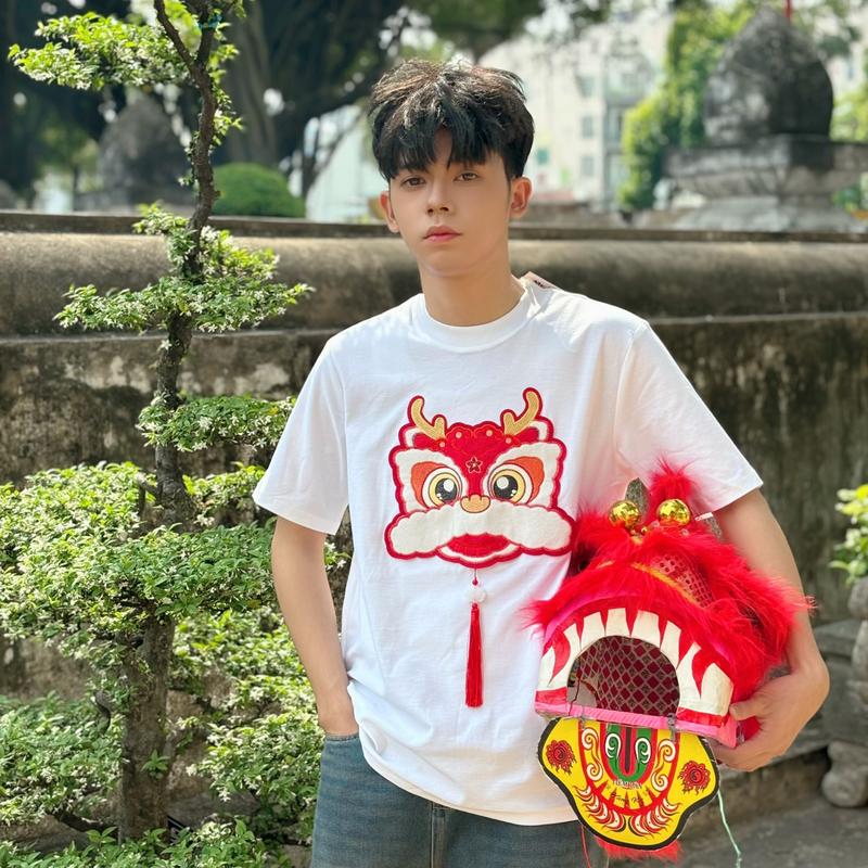 Product Introduction of Áo Thun Tết Unisex "Lân Ngậm Ngọc", Áo Thun tết Con Lân May Mắn Tài Lộc  Mr.Smile 99 AT101 16