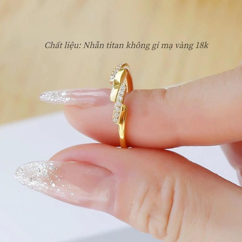 Nhẫn cưới nạm đá nhiều tầng, chất liệu titan không gỉ, bền màu 1-2 năm, tắm giặt thoải mái, không dị ứng da vàng thiết kế thời trang sang chảnh dành cho nữ giới, women, trang sức, phụ kiện, nhẫn. Voi