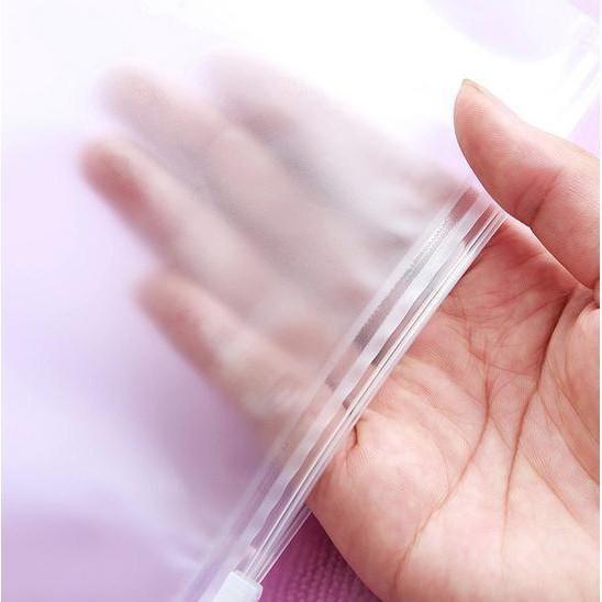 Product Introduction of Túi Zíp lụa mờ trắng có khóa kéo đựng quần áo cho bé sơ sinh,đồ cá nhân,giày dép-Chống bụi ,chống nước an toàn khi sử dụng cho bé và gia đình-Hiên baby store 1
