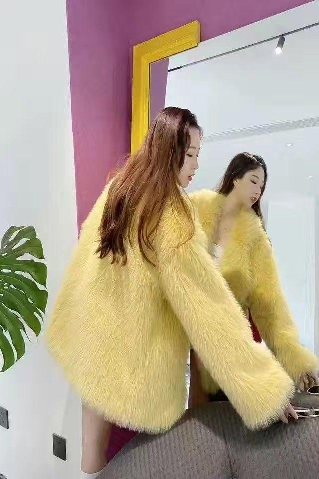 Product Introduction of 2024 New Imitation Fox Fur Slim Fashion Mid-Length Suit Fur Young Environmental Protection Fur Plush Coat for Women 18