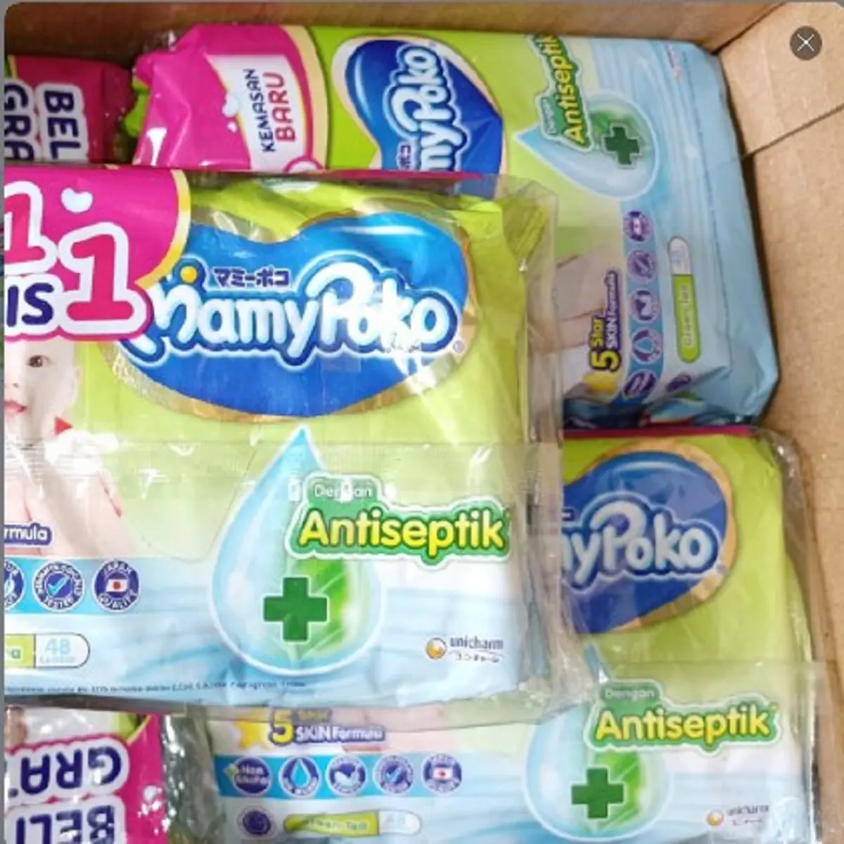 MamyPoko Tisu Basah bayi Wipes Regular Antiseptic 48Sheet x 2 Green Tea