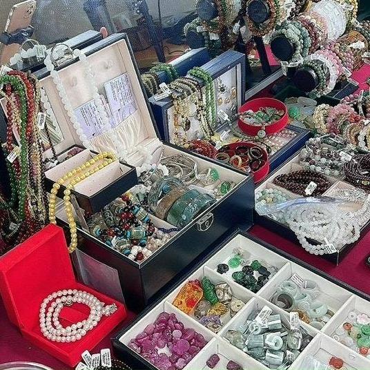 Vòng tay, lắc chân khóa bạc nhà ĐQPK