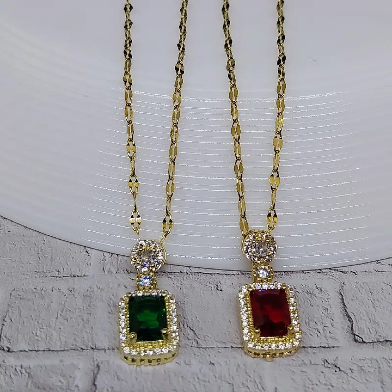 Kalung Wanita Titanium Lapis Emas Plus Liontin kotak  Hijau merah Anti Karat Gold 3