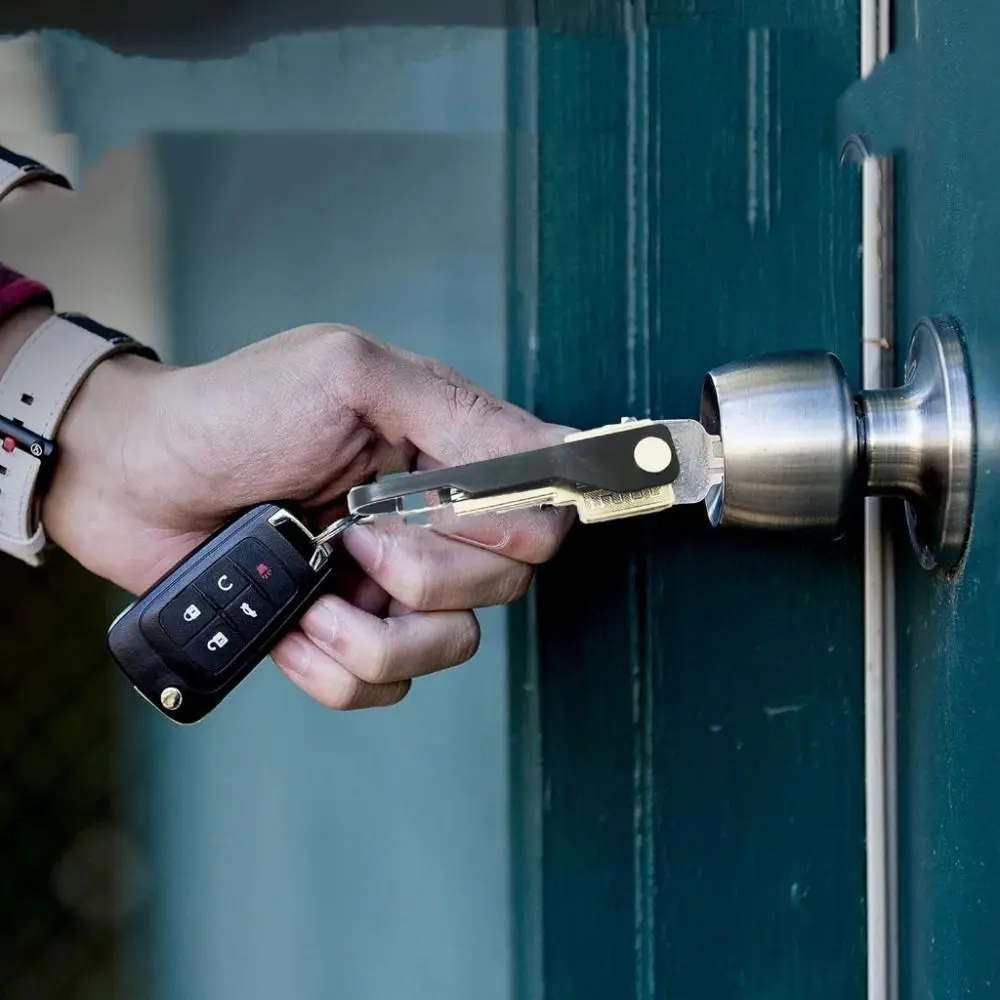 Portable ABS Stainless Steel Key Organizer Black Blue Red Mini Smartkey Keyholder Easy To Carry Key Holder