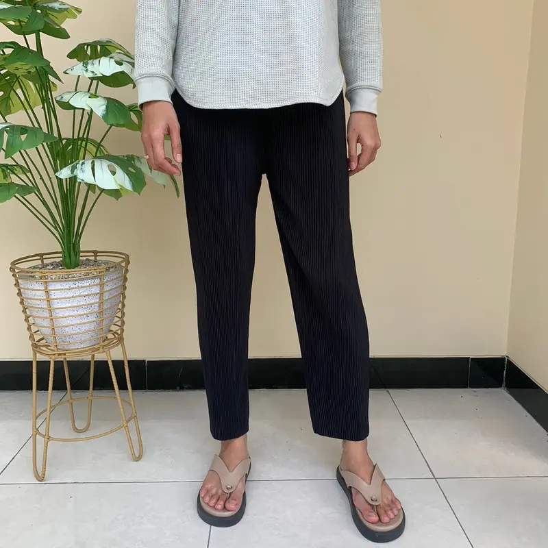 [milihbeau] Pencil Pleated Pants - celana pensil tidak terawang slim-fit plisket cocok untuk harian celana kerja celana kuliah celana jalan santai di rumah celana melar nyaman tidak gerah xs-xl 012 celana putih celana panjang celana krem celana hitam 1