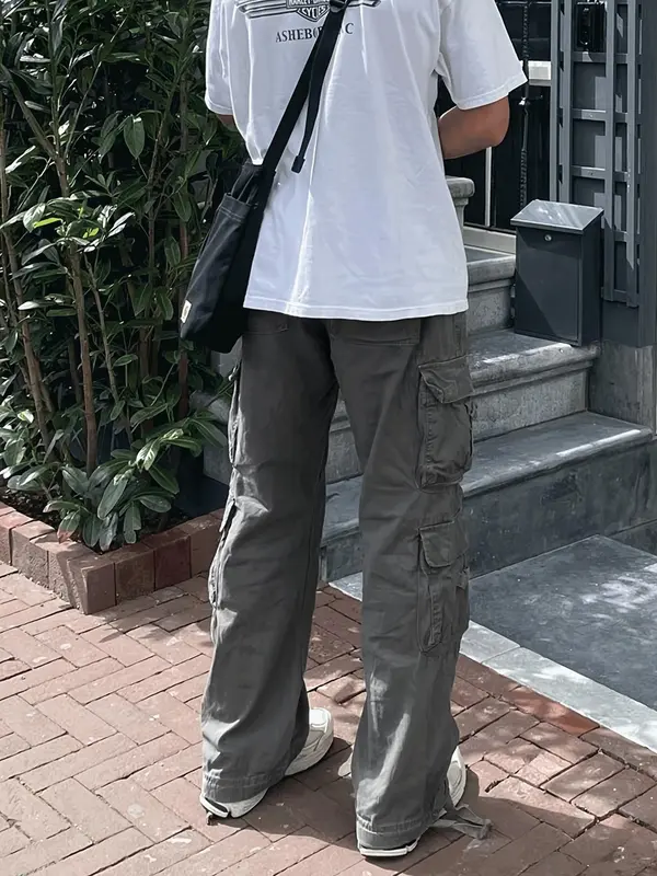 Men's Solid Multi-pocket Cargo Pants, Loose Casual Fashion Street Straight Leg Denim Pants for Daily Wear, Men's Trousers for All Seasons, Cotton 1