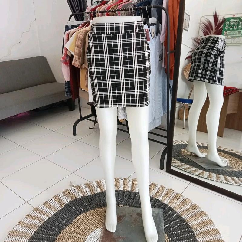 Rok Span wanita kotak Mini 3