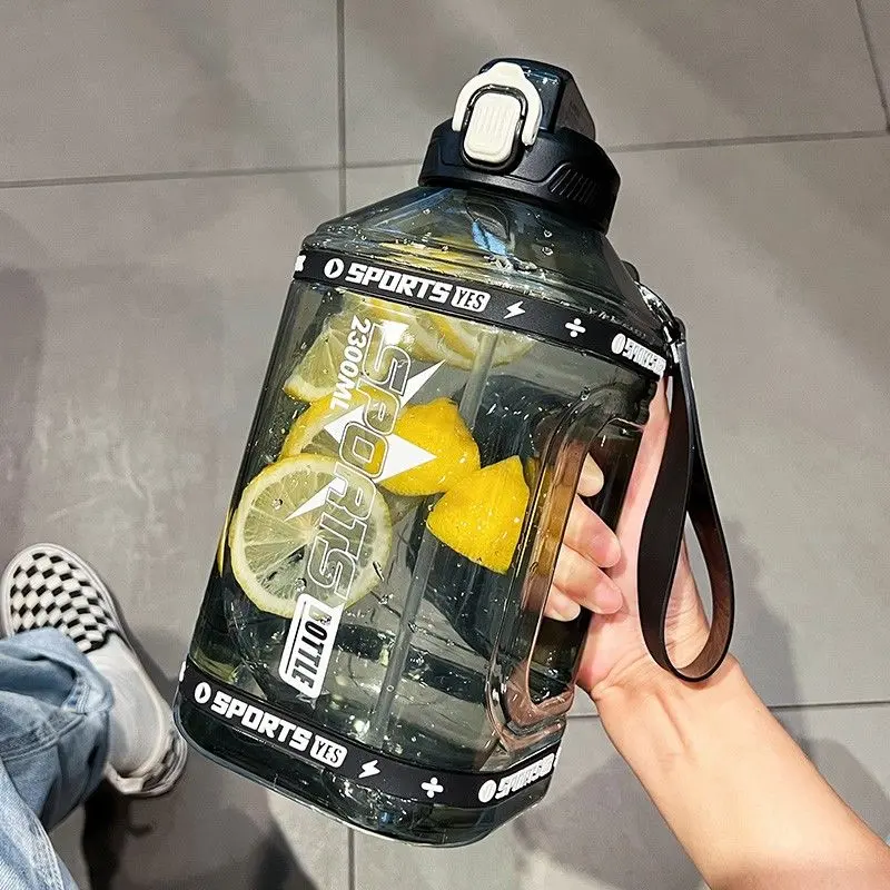 Giao hàng ngay lập tức！Cốc Nước Có Ống Hút, Cắm Trại Ngoài Trời, Dung Tích Lớn, Thích Hợp Cho Nam Và Nữ, Lý Tưởng Cho Thể Dục Và Thể Thao Mùa Hè, Bình Bucket Nước Chịu Nhiệt Độ Cao, Cốc Ấm Nước 3