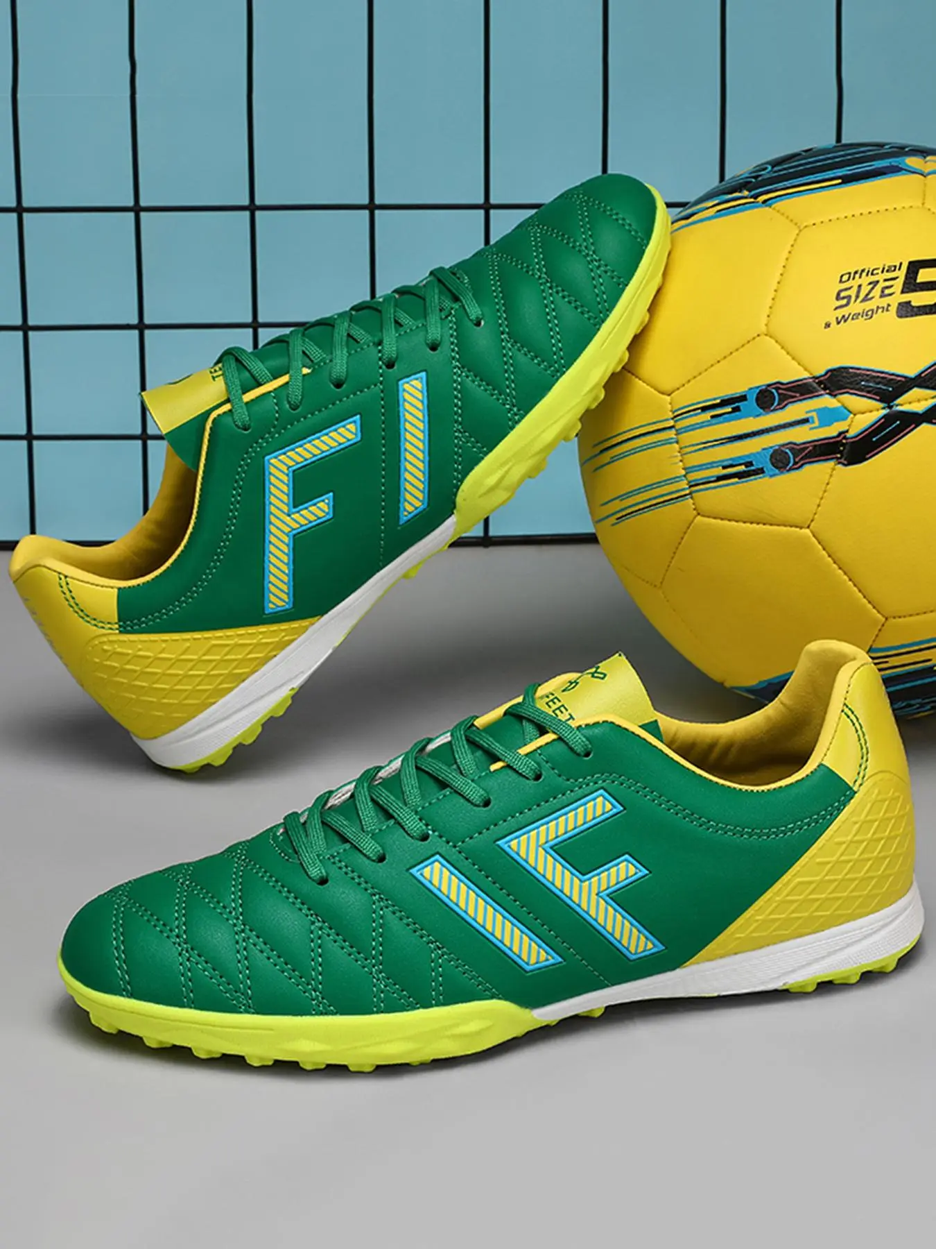 Men's Futsal Shoes, Breathable Comfortable Non-slip Football Shoes, Professional Football Cleats for Training & Competition