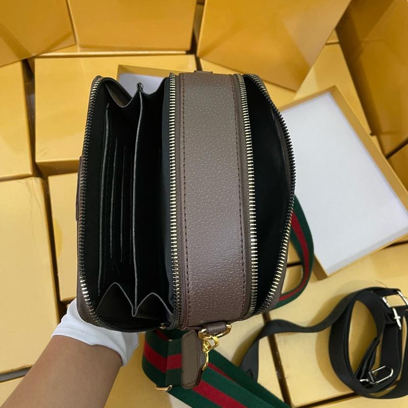 Túi đeo chéo nam nữ , FullBox kèm hộp giấy thẻ  , có ngăn đựng thẻ kích thước 18x12x7 , Túi đeo vai nam nư 1