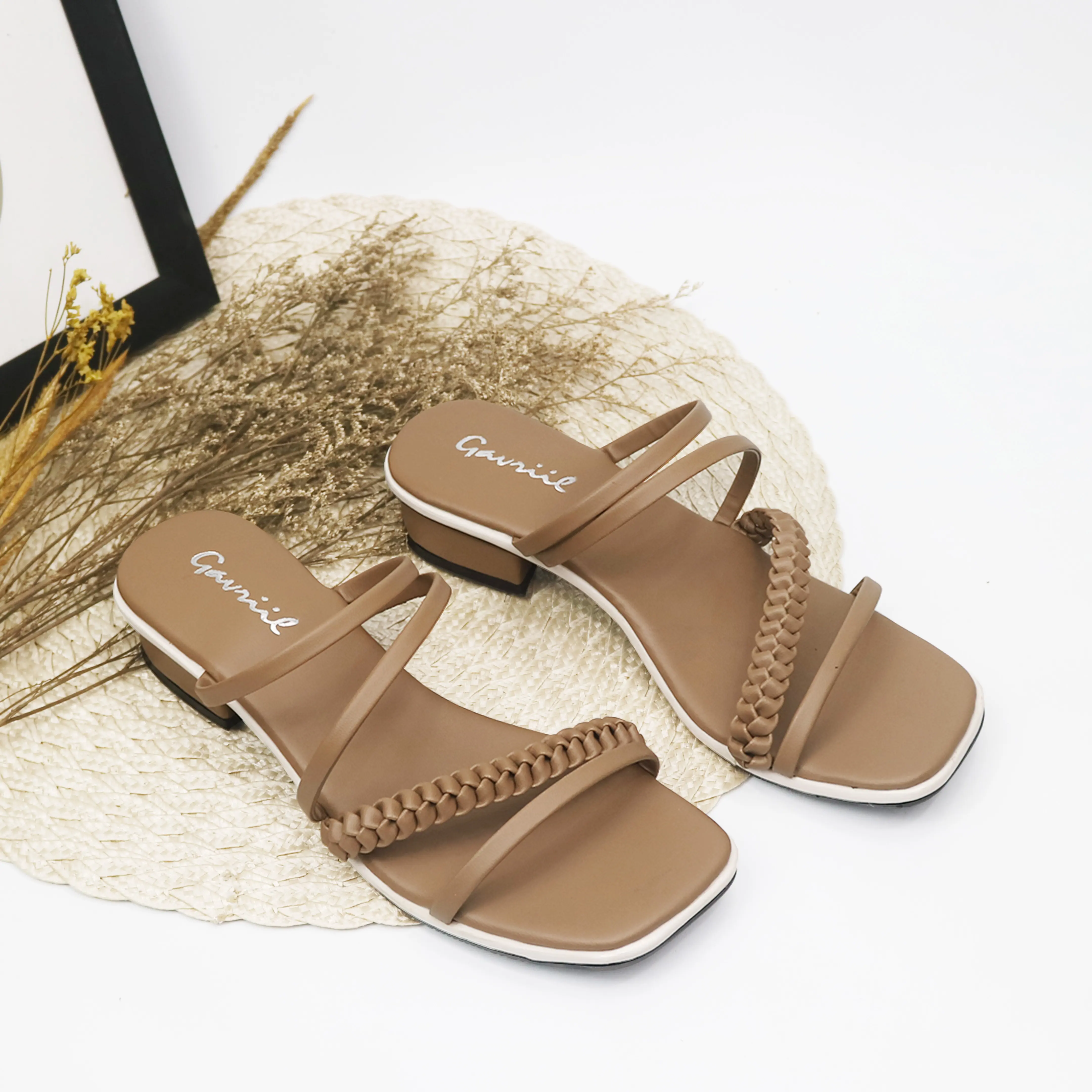 Sandal Heels Wanita Hak Tahu 3 Cm Gavriil Gracia Series Peanut