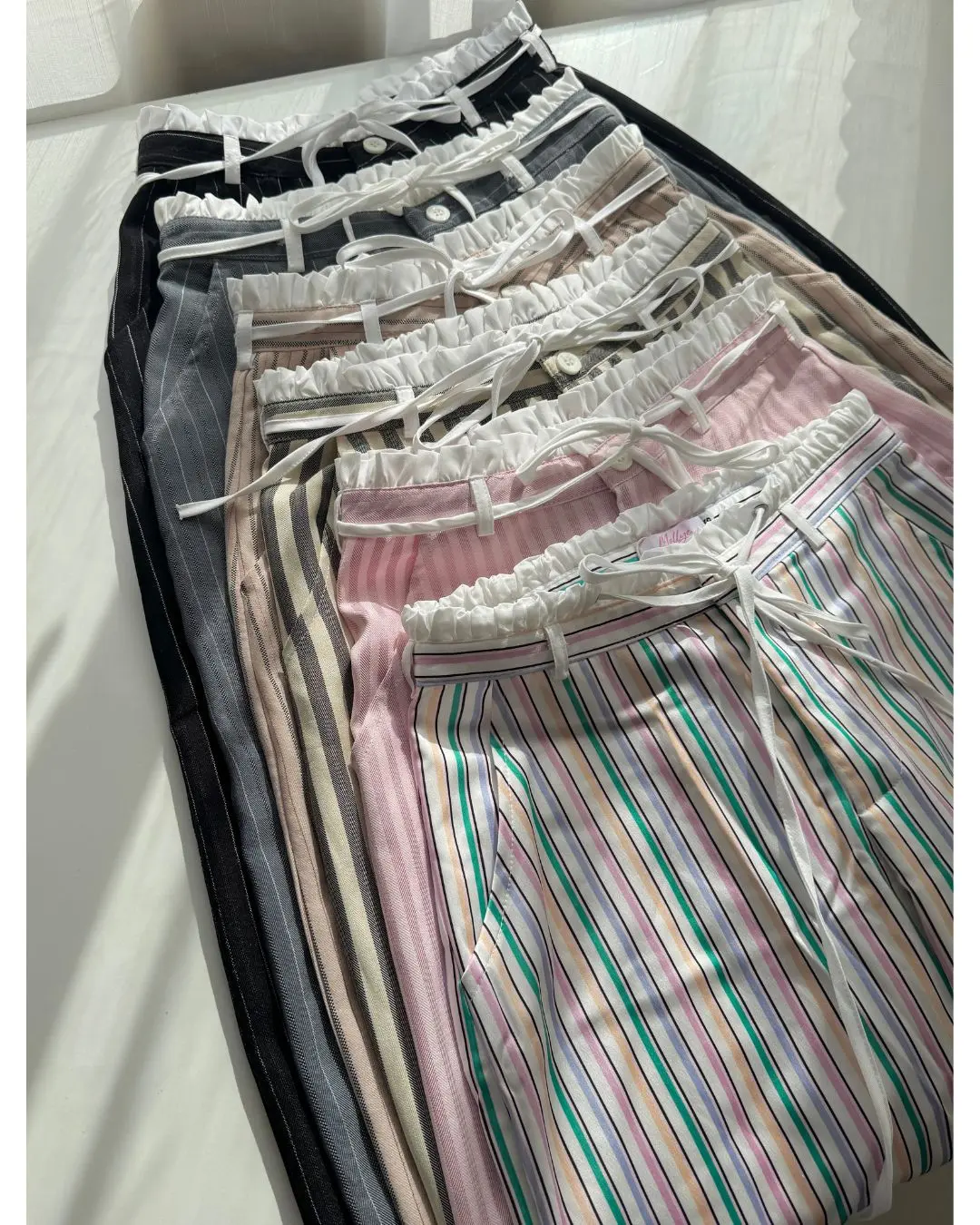 ￼CICI PANTS VERSION MỚI| Quần dài Nữ ống suông rộng hoạ tiết sọc kẻ phối lưng trắng có túi