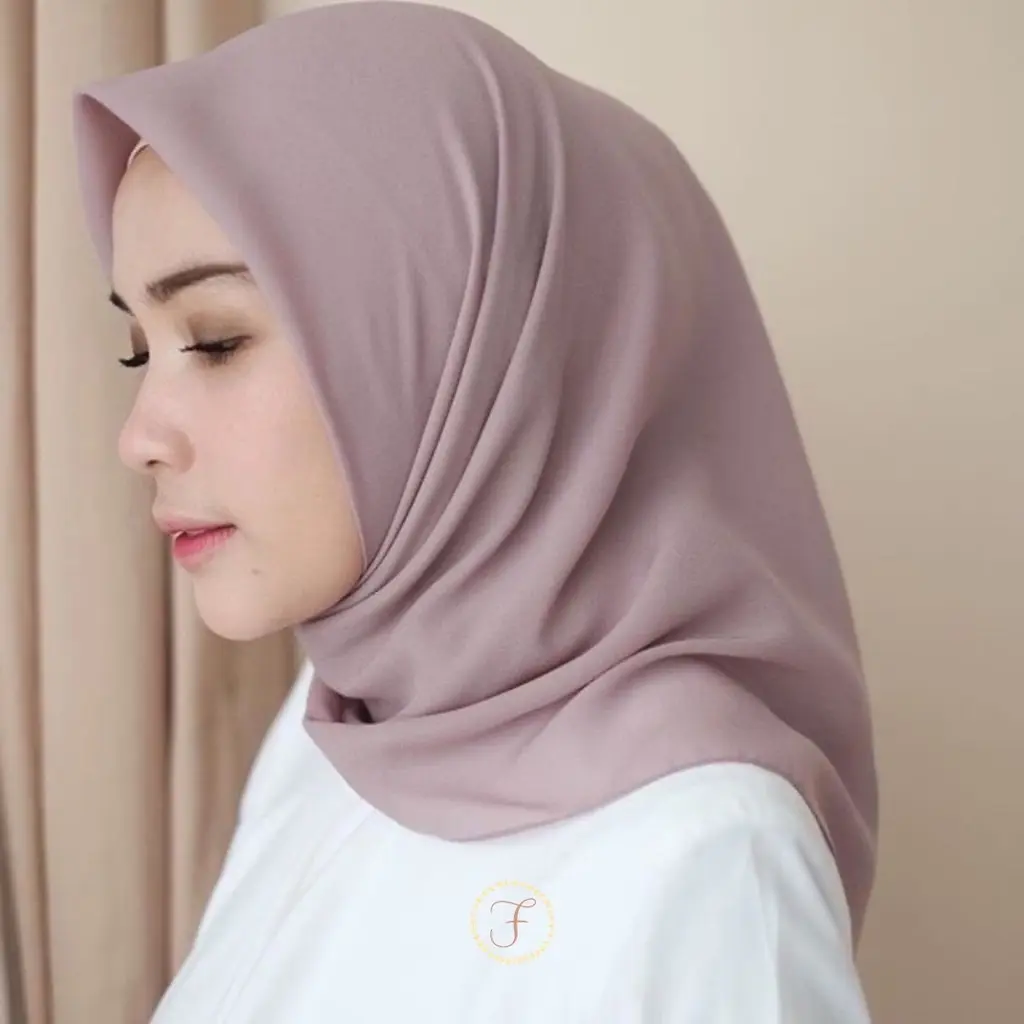 Plain Square Hijab Premium by Fabeeya