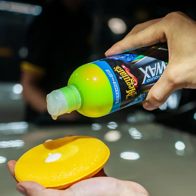 MEGUIAR'S Ceramic Liquid Wax (dạng kem lỏng) đánh bóng, bảo vệ màu sơn, chóng bám nước trên sơn xe, G200416, 473 ML 1