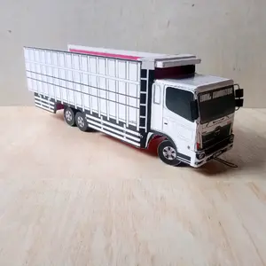 miniatur truk tronton hino non lampu Set Hadiah Cowok