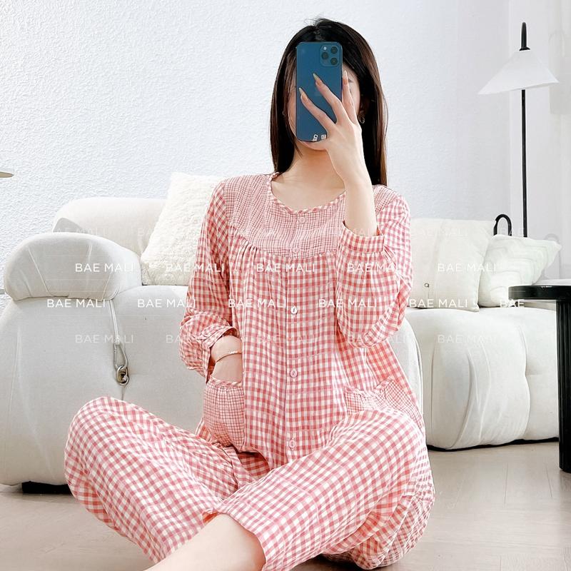 Product Introduction of Bộ Mặc Nhà Dáng Dài Kẻ 31101311 Áo Nữ - BAE MALI 6