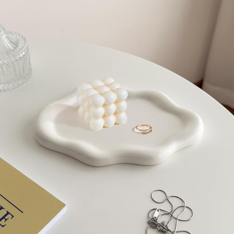 Unique Cloud Shaped Jewelry Dish Tray, 1 Count Ceramic Ring Storage Holder, Jewelry Storage Tray for Home Bedroom without Jewelry, Decorative Desk Accessories, Household Items, Jewelry Organizer, Ornaments 8