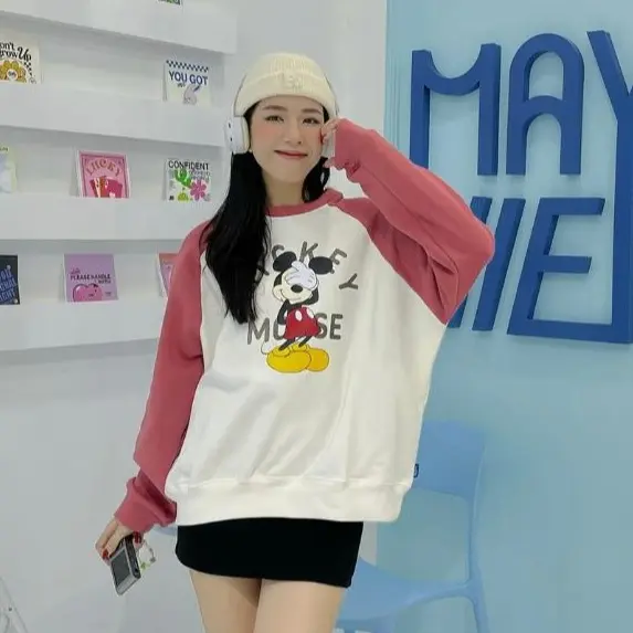 áo sweater tay phối màu Mickey Mouse