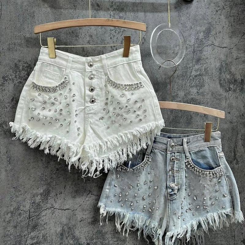 Quần sooc gấu tua rua 4 khuy và gắn đá tỉ mỉ thời trang sang chảnh, Quần sooc jeans nữ đính đá phối 4 khuy vừa xinh vừa sang ( hàng QCCC chất jeans mềm và độ dày vừa )#6780 Nữ Women Lynk Nhi