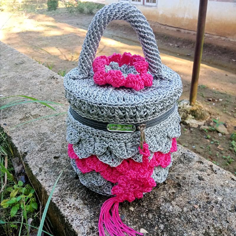 tenong rajut motif crocodile 2