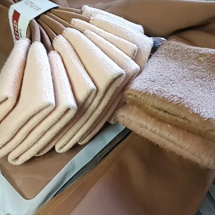 Combo 5 đôi vớ dài gối lông cừu + 2 đôi ống tay lông nhung - Ủ Kem Menswear