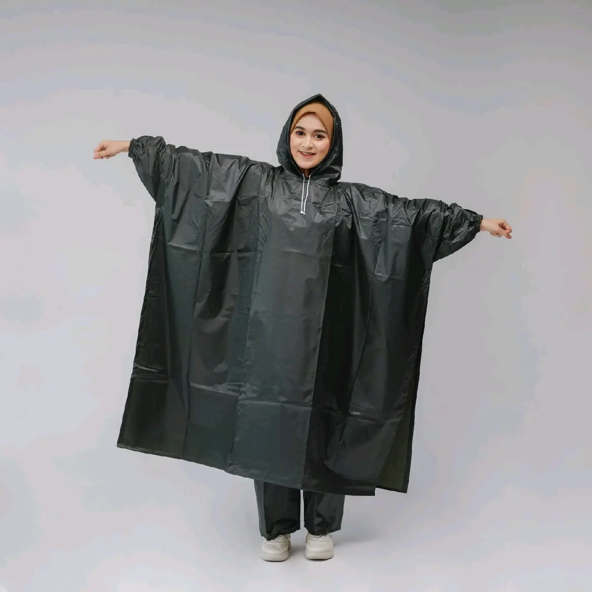 Jas Hujan RAINCOAT Ponco Lengan Kelelawar Pria Wanita Dewasa Kain Tebal Tahan air
