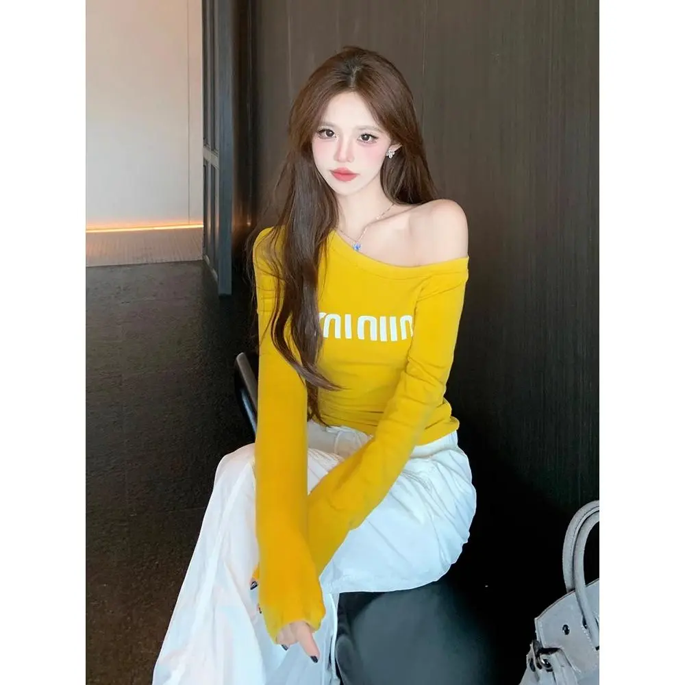 Áo Nữ, Thương Hiệu Thời Trang Mỹ, Áo Thun Dài Tay Cổ Áo chéo màu vàng, In Chữ, Dáng Ôm, Được Làm Bằng 100% Cotton Nguyên Chất, 210g, 40 Cái, Thích Hợp Cho Phụ Nữ, Hàng Đầu áo  trễ justdun vai Top Women Shirt