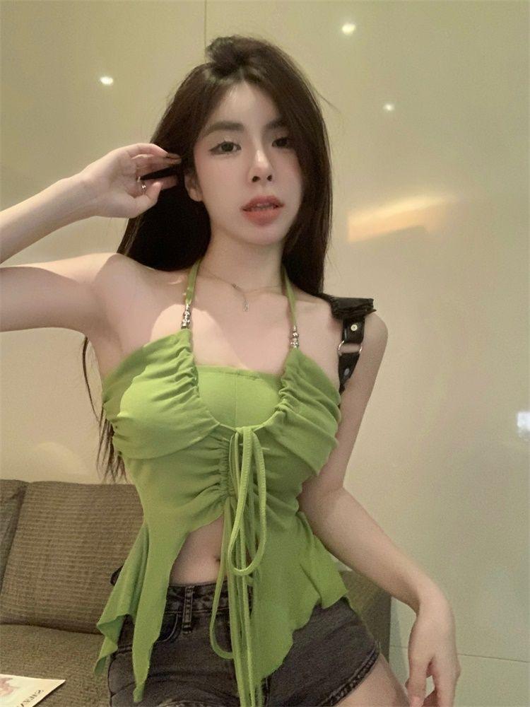 Product Introduction of Áo Ống Bất Đối Xứng Buộc Dây Cổ Yếm Màu Xanh Lá Cây,Dáng Ôm, Áo Hai Dây Sang Trọng，Đen xanh lá cây hai màu，áo quây，áo hai dây sang chảnh 4
