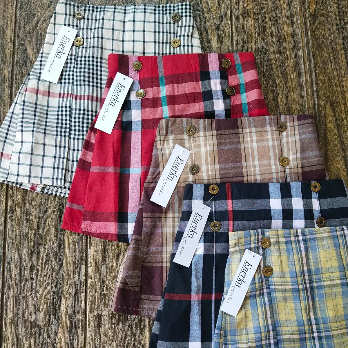 Rok anak katun motif kotak -lipit depan variasi kancing