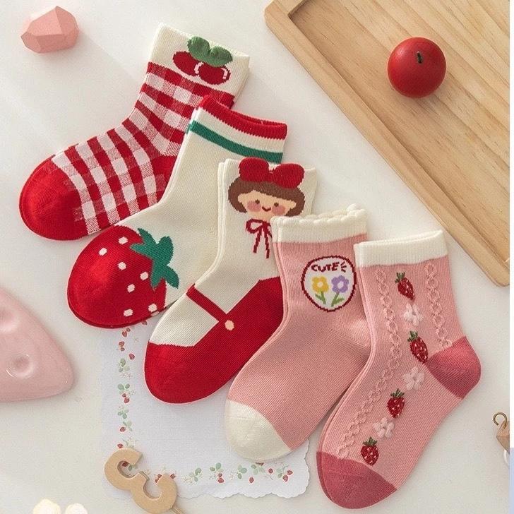 Set 10 Đôi Tất, Vớ Cao Cổ Cotton Hình Dâu Đỏ Siêu Xinh Cho Bé Gái