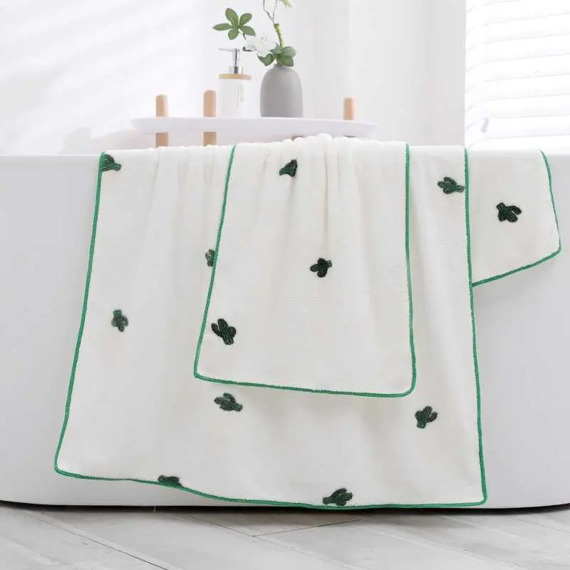 Bộ Lông Cừu San Hô Gấu Hoạt Hình, Mềm Mại Và Mịn, Khăn Tắm Dâu Tây, Khăn Mặt, Dành Cho Người Lớn Và Trẻ Em, Thích Hợp Cho Phòng Tắm Gia Đình 5