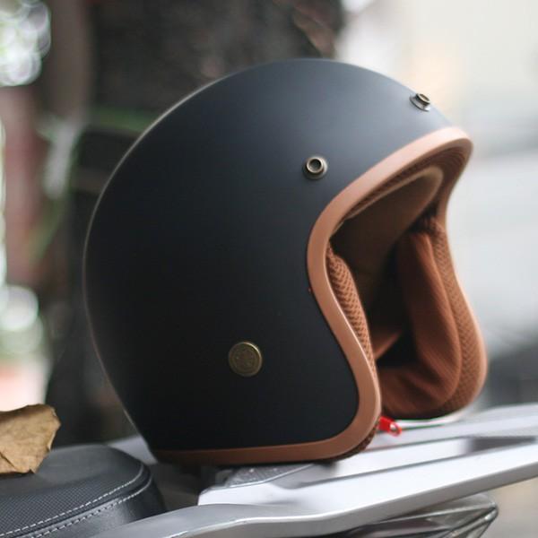  Mũ Bảo Hiểm 3 4 Đầu Chính Hãng Màu ĐEN NHÁM Lót Nâu - KÈM KÍNH PHI CÔNG - KÍNH UV 400   PHÙ HỢP VÒNG ĐẦU 52-60CM  - Helmet 