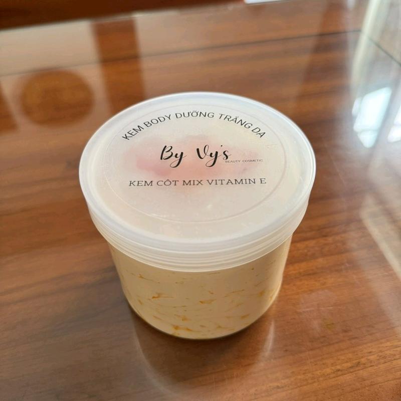 KEM DƯỠNG TRẮNG DA BODY 450 gram phôi kem mặt mix E Thái