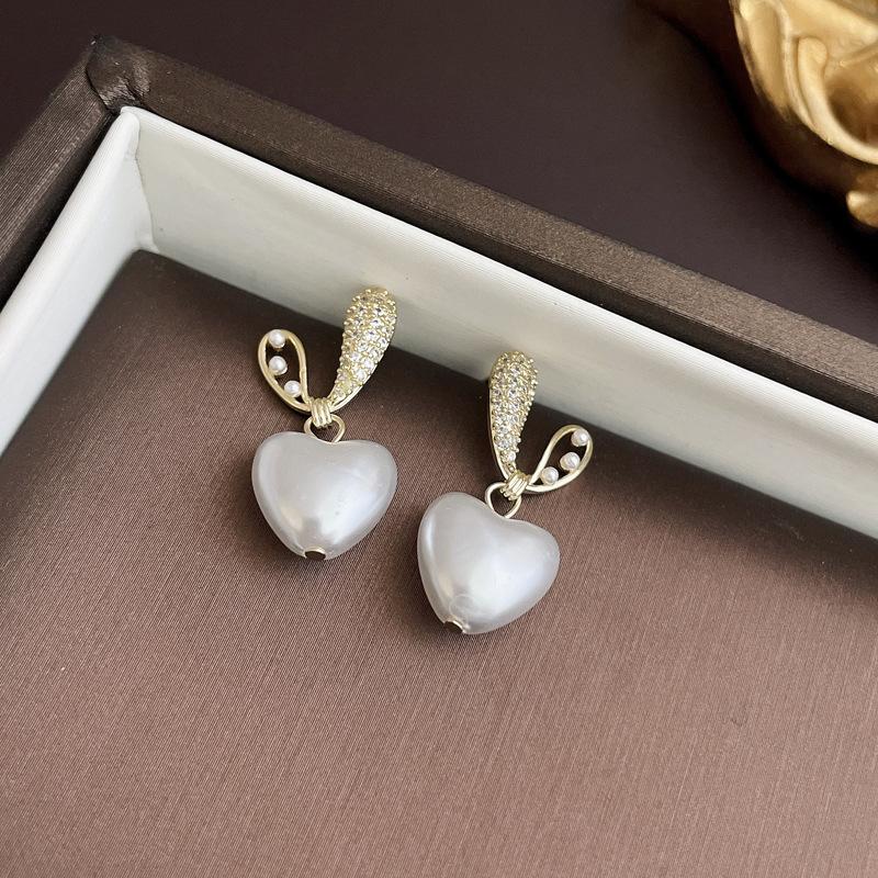 Product Introduction of Korean Casual Elegant Rhinestones Beads Heart Stud Earrings Women Girls Birthday Engagement Ear Accessories #earringstyle #earring 11