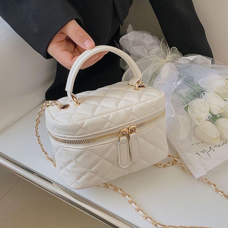 Túi đeo chéo nữ da trần trám dáng Cốp size 18 vừa Đt Bag