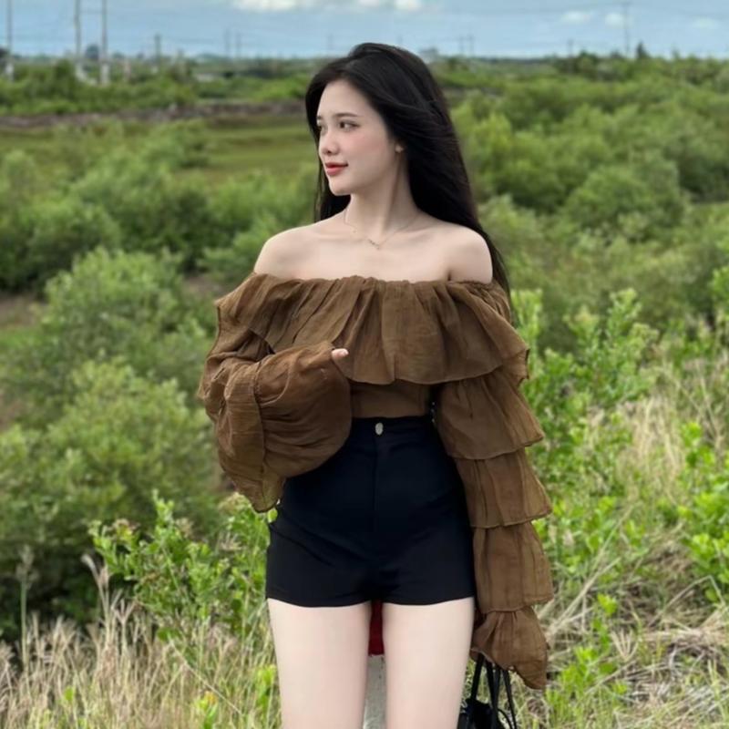 Áo kiểu trễ vai tay bèo tầng chất tơ nhăn.áo bèo tiểu thư cho nữ Top Sơ Mi Voan Women