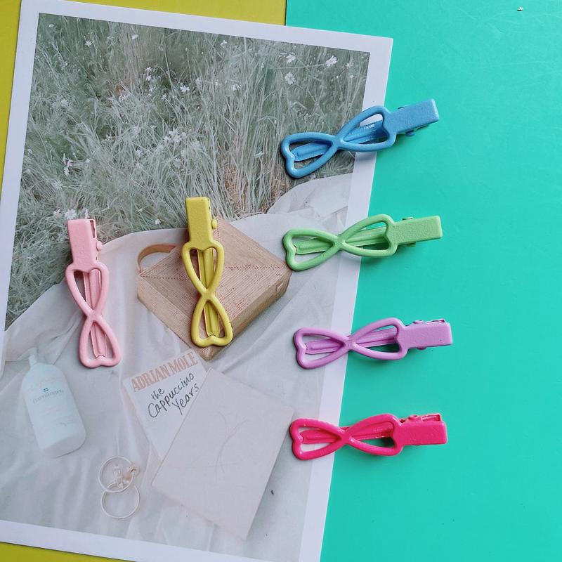 Product Introduction of Kẹp Tóc Hình Thỏ Trái Tim Đôi Ngôi Sao Tráng Men, Màu Pastel 4Cm, Phụ Kiện Tóc Dễ Thương, Kẹp Bên, Phụ Kiện Tóc Mái, Kiểu 8 Nơ 3