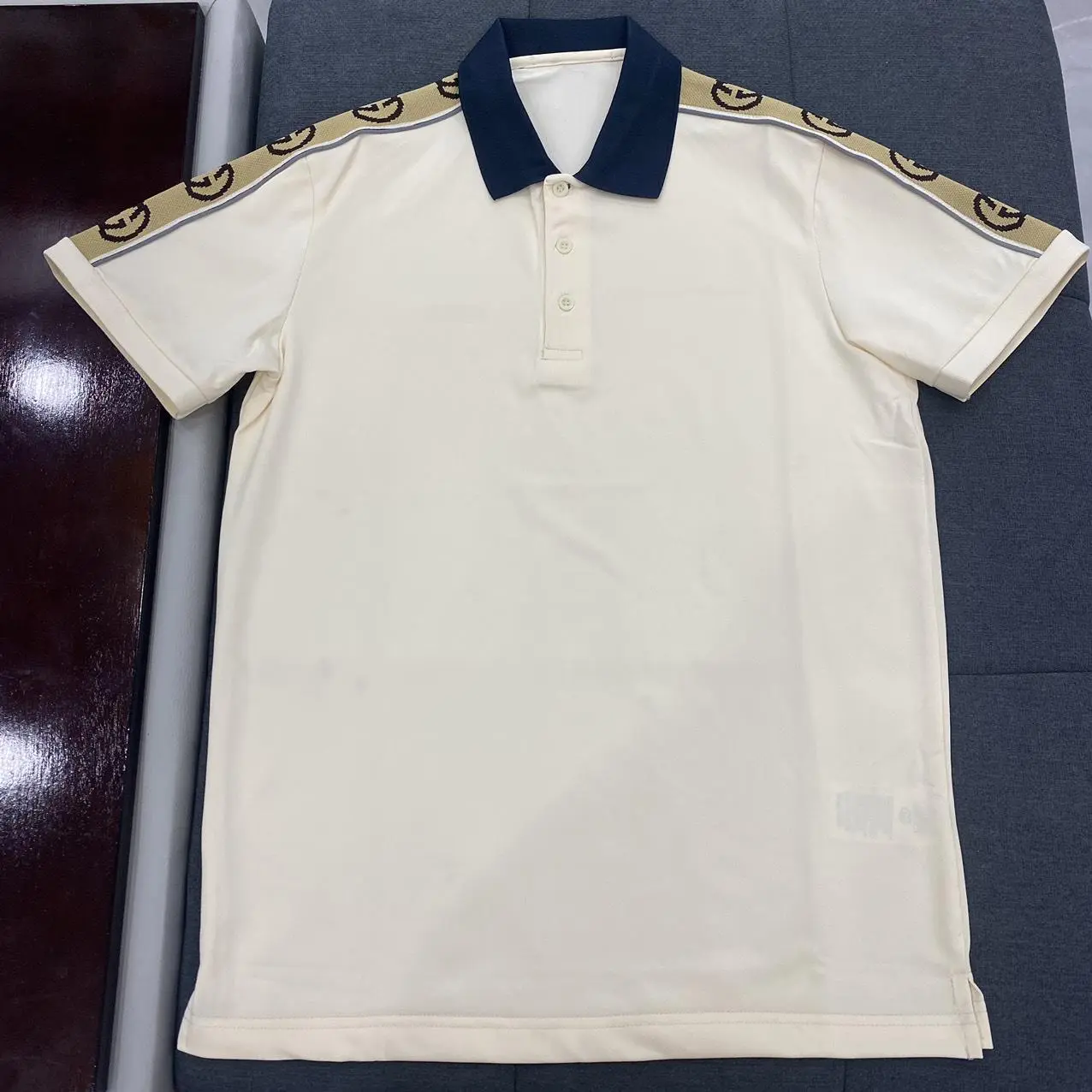 Áo PoLo viền vai chữ sang trọng, phối cổ tinh tế Nam Menswear Shirt