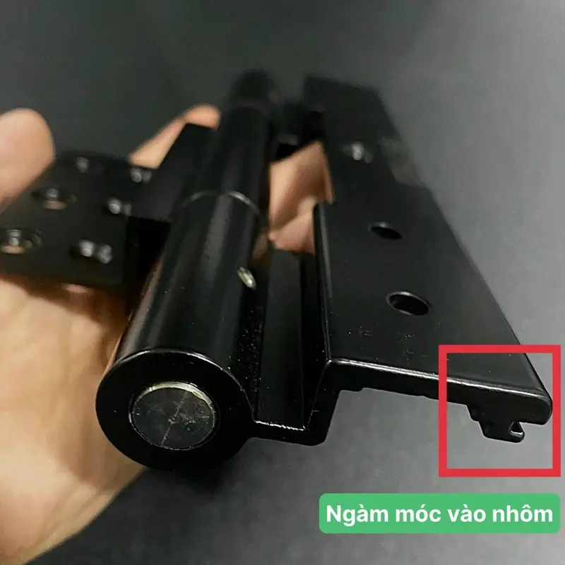 Lề 4D 20cm ren nhựa (5lổ) cho nhôm XiNGFA 55 8