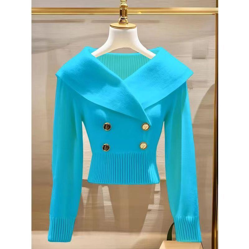 Product Introduction of Áo Len Cổ Bẻ Lớn Màu Trắng, Phong Cách Cổ Điển, Dành Cho Nữ, Thời Trang Và Phong Cách, Bó Sát Eo, Áo Len Bó Sát Thích Hợp Cho Mùa Thu Và Mùa Đông, Năm Phát Hành 2024 3