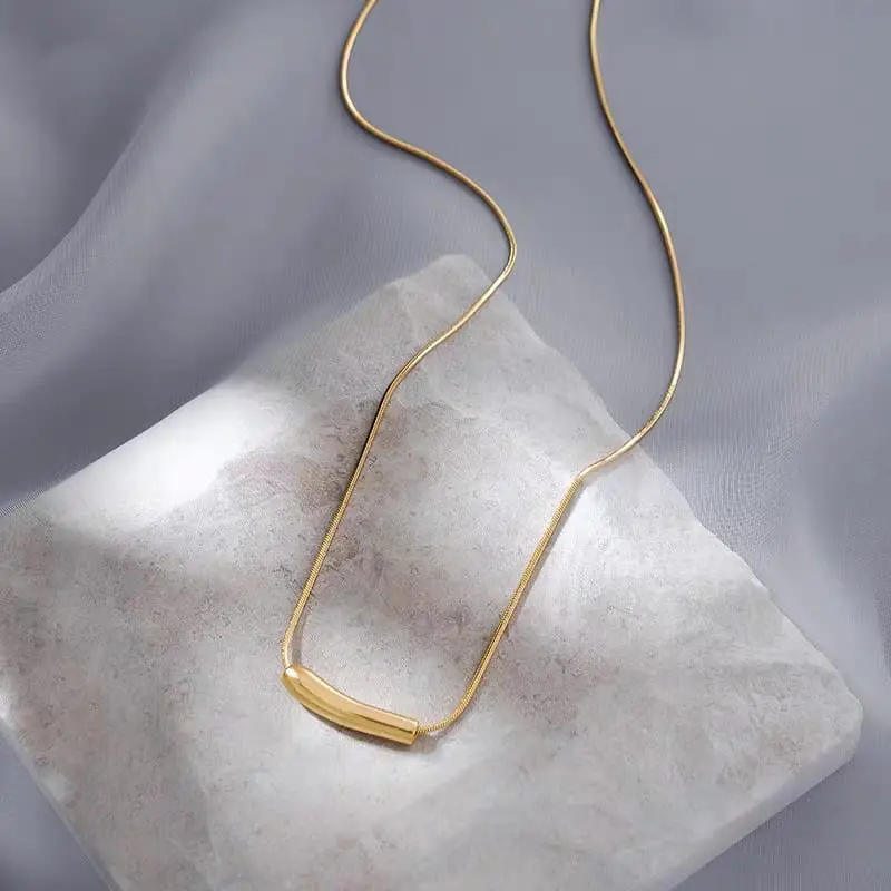 Kalung Titanium Wanita Cassandra Bulat Liontin SlonAir Aksesoris Fashion Kekinian Kulit 6