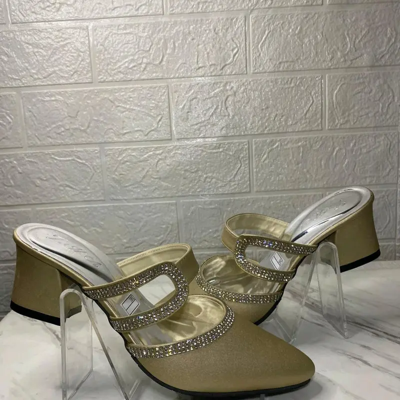 sepatu sendal high heels mutiara Hak Setengah (3-5 cm) shoes hitam wanita 3